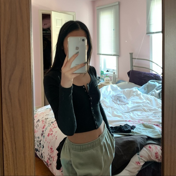 garage snap button long sleeve - Picture 3 of 5